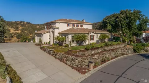 411 Knoll Dr, Fairfield, CA 94534