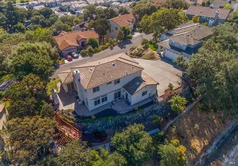 411 Knoll Dr, Fairfield, CA 94534 photo 7