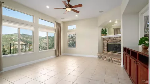 411 Knoll Dr, Fairfield, CA 94534 photo 21