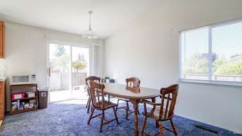 843 Foothill Dr, Windsor, CA 95492 photo 8
