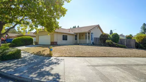 843 Foothill Dr, Windsor, CA 95492 photo 2