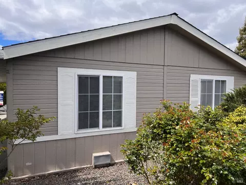 179 Sequoia Cir, Santa Rosa, CA 95401