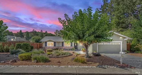 1 Fabian Ct, Novato, CA 94947
