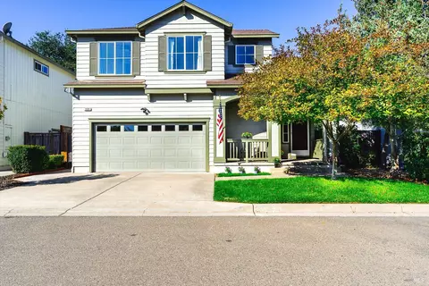 1924 Bodie St, Santa Rosa, CA 95403