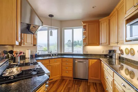 444 Los Santos Dr, Bodega Bay, CA 94923 photo 10