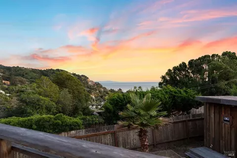 255 Calle Del Mar, Stinson Beach, CA 94970