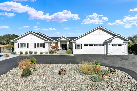4163 Corinne Ct, Vacaville, CA 95687