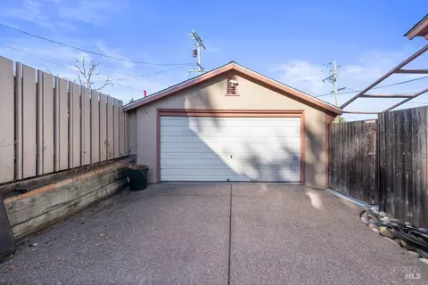 922 Valle Vista Ave, Vallejo, CA 94590 photo 3