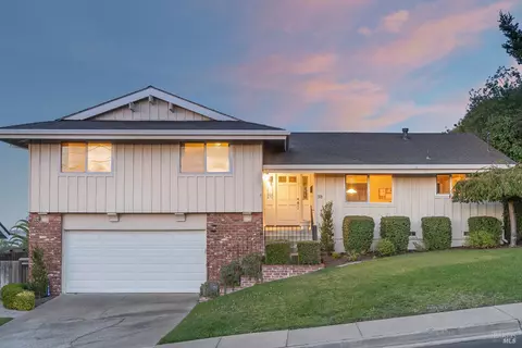 18 Privateer Dr, Corte Madera, CA 94925