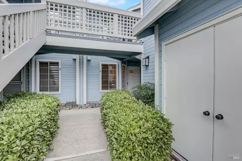 100 Little River Ct #5, Vallejo, CA 94591 photo 3
