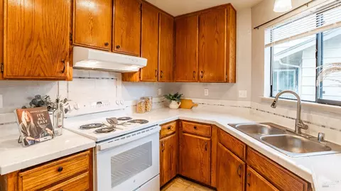 116 Bristol, Hercules, CA 94547 photo 10