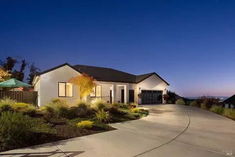 1425 Lorraine Way, Santa Rosa, CA 95404
