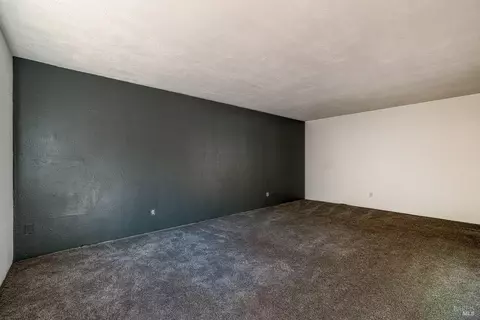 20212 Hollands Ln, Willits, CA 95490 photo 5