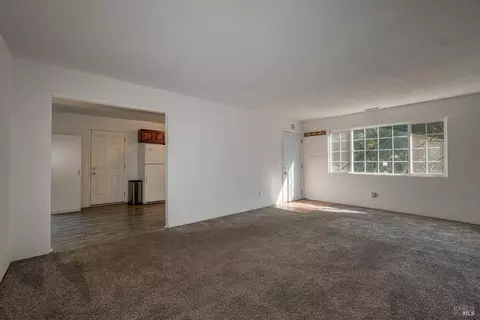 20212 Hollands Ln, Willits, CA 95490 photo 4