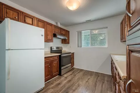 20212 Hollands Ln, Willits, CA 95490 photo 8