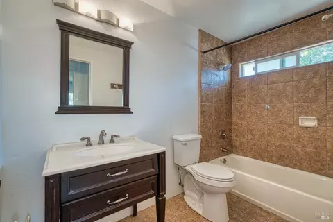 20212 Hollands Ln, Willits, CA 95490 photo 15
