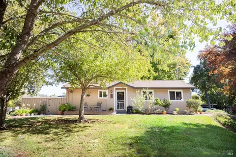 339 Algiers Ct, Santa Rosa, CA 95409