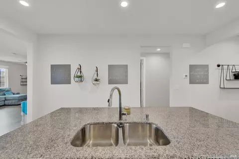 Kitchen - 7019 E Samuel Ct, Vacaville, CA 95687 photo 5 of 6