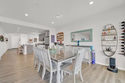 Dining - 7019 E Samuel Ct, Vacaville, CA 95687 photo 2 of 3