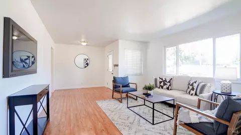 301 E Utah Dr, Fairfield, CA 94533 photo 4