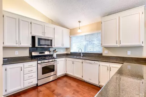 648 Claudius Way, Windsor, CA 95492 photo 6