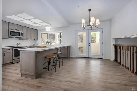 Kitchen - 385 Vine St, Vacaville, CA 95688 photo 4 of 4