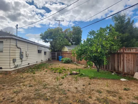 110 Cynthia Ave, Vallejo, CA 94589 photo 5