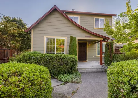 1570 Wright St, Santa Rosa, CA 95404 photo 2