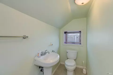 1570 Wright St, Santa Rosa, CA 95404 photo 11