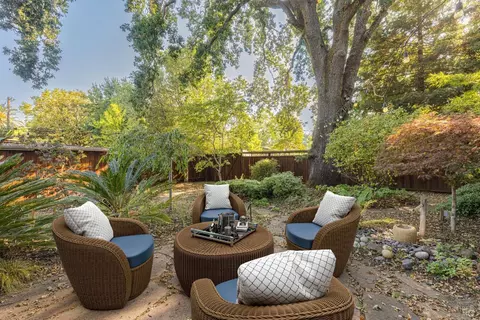 1570 Wright St, Santa Rosa, CA 95404 photo 23