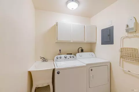 1570 Wright St, Santa Rosa, CA 95404 photo 19