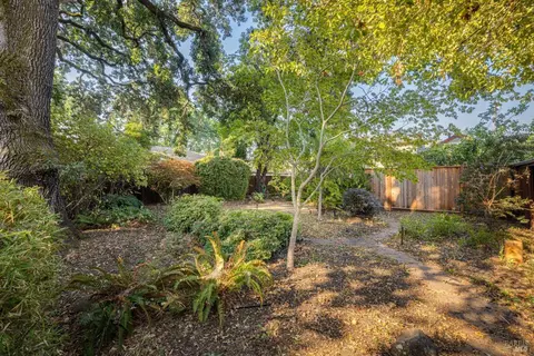 1570 Wright St, Santa Rosa, CA 95404 photo 25