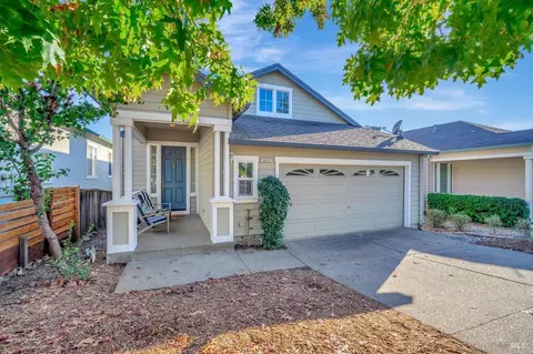 5634 Raters Dr, Santa Rosa, CA 95409