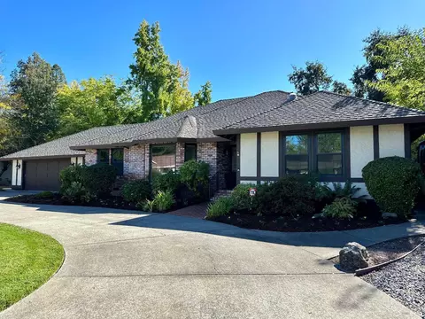 6154 Lockwood Dr, Windsor, CA 95492