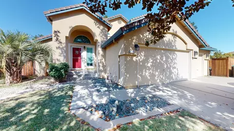 1510 Knight Ct, Dixon, CA 95620