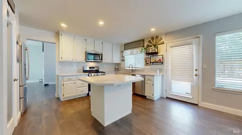 1510 Knight Ct, Dixon, CA 95620 photo 4