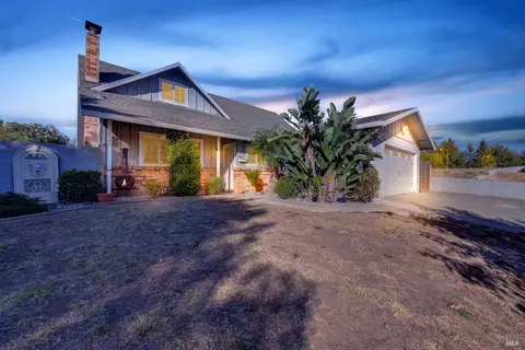 834 Studding Sail St, Vacaville, CA 95687