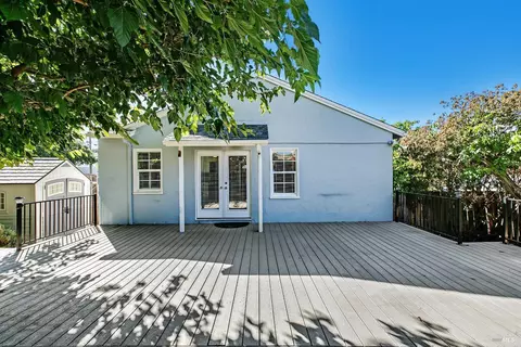 1132 Third St, Rodeo, CA 94572 photo 5