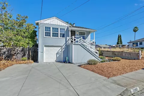 1132 Third St, Rodeo, CA 94572 photo 3