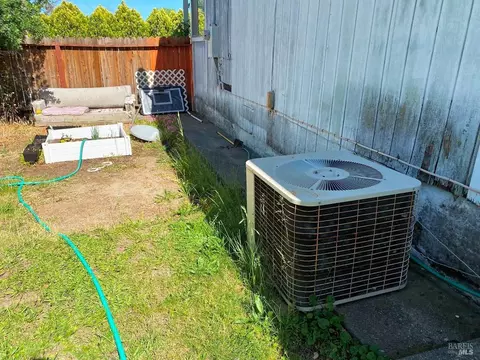 330 Wilson St, Vacaville, CA 95688 photo 7