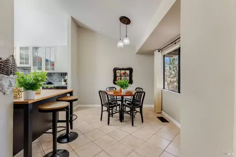 2413 Willow Tree Ln, Martinez, CA 94553 photo 10