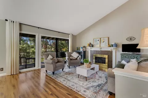 2413 Willow Tree Ln, Martinez, CA 94553 photo 6