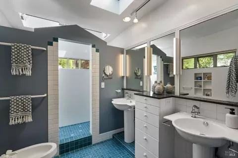 Undisclosed, Mill Valley, CA 94941 photo 10