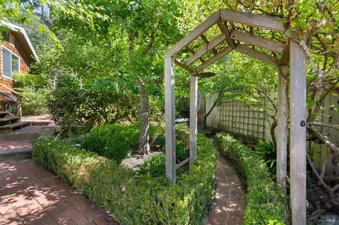 Undisclosed, Mill Valley, CA 94941 photo 28