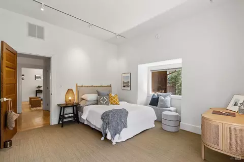 Undisclosed, Mill Valley, CA 94941 photo 14