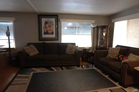 34 Constance Dr, Vallejo, CA 94590 photo 3
