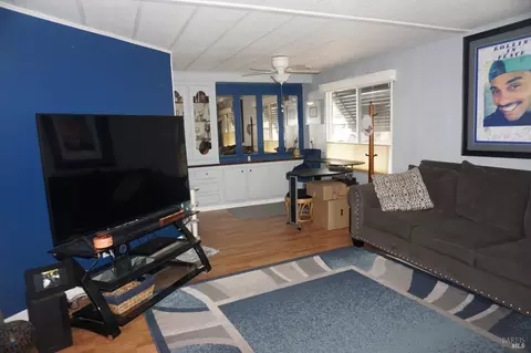 34 Constance Dr, Vallejo, CA 94590 photo 4