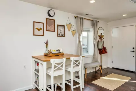 441 Maple St, Napa, CA 94558 photo 6