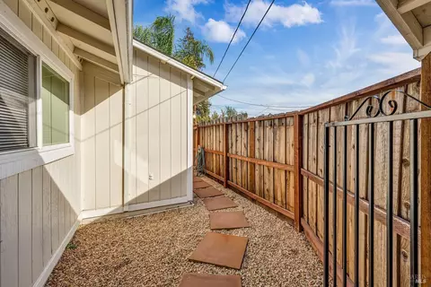 441 Maple St, Napa, CA 94558 photo 33