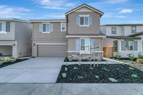 2853 Shaver St, Fairfield, CA 94533